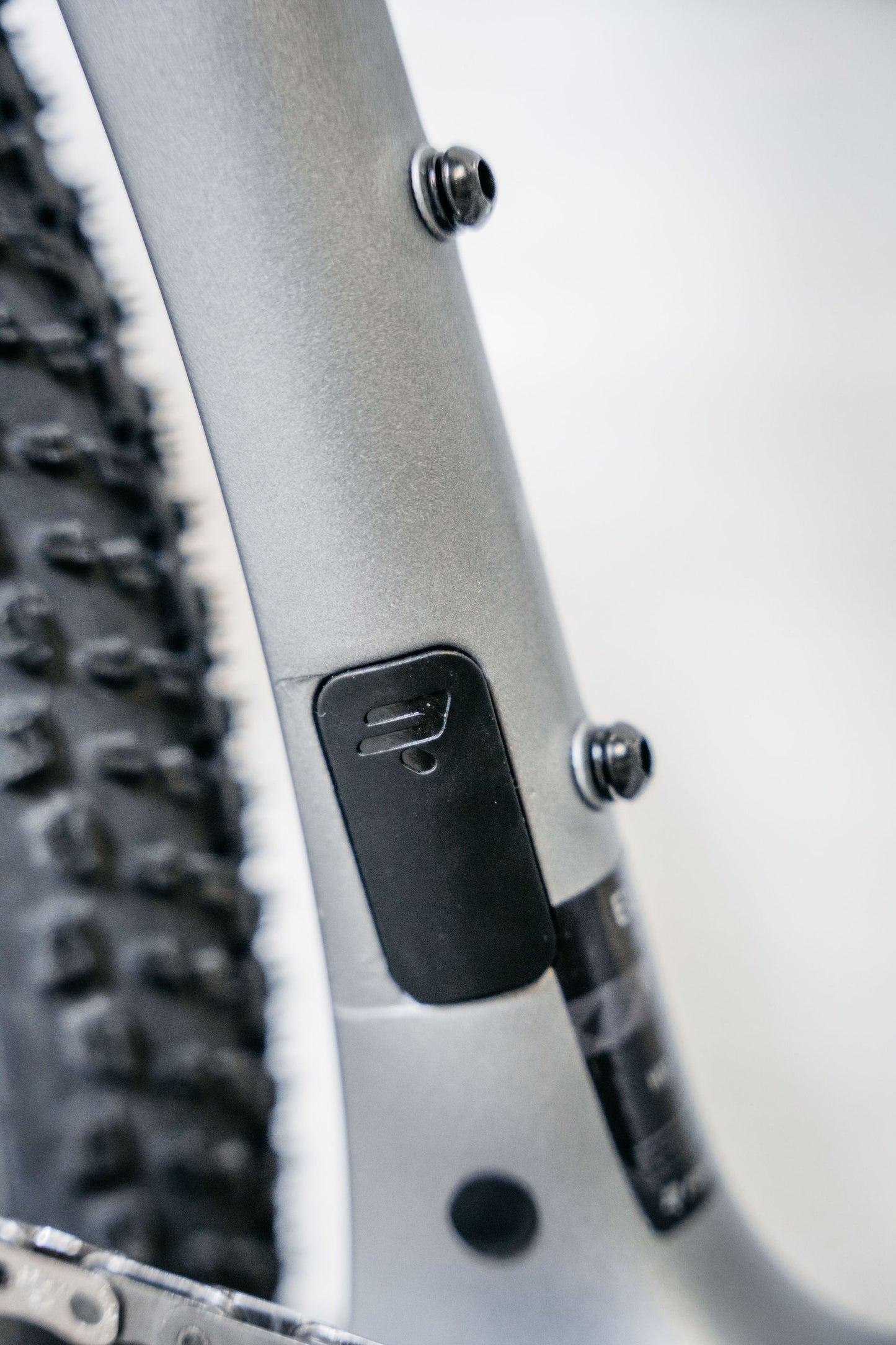 Ridley ASTR Gravel Bike | Empress Grey Metallic | SRAM Rival XPLR 1x13