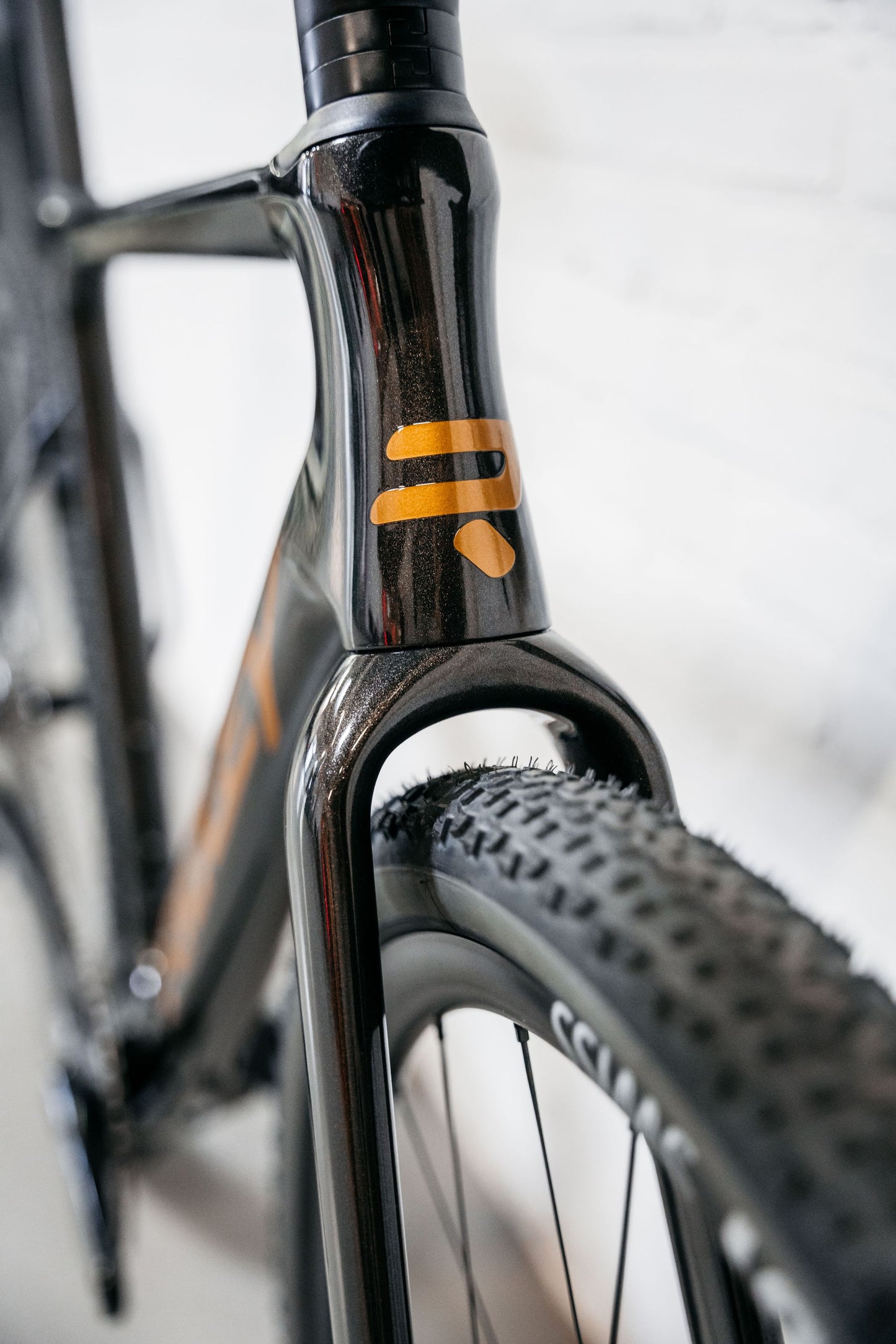 Ridley ASTR Gravel Bike | Black Metallic | GRX600 2x12 Speed