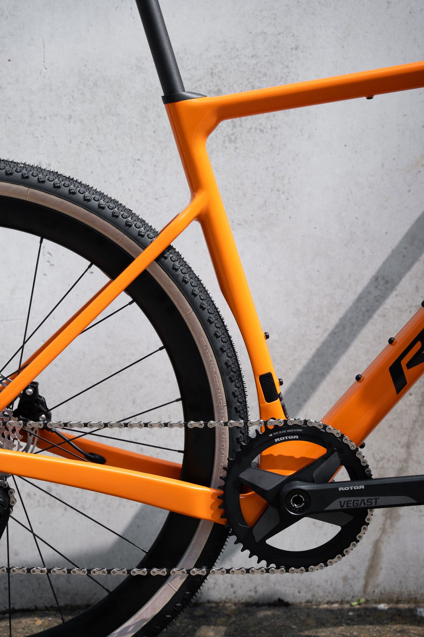 Ridley ASTR Gravel Bike | Rich Orange Metallic | GRX800 DI2 2x12 Speed